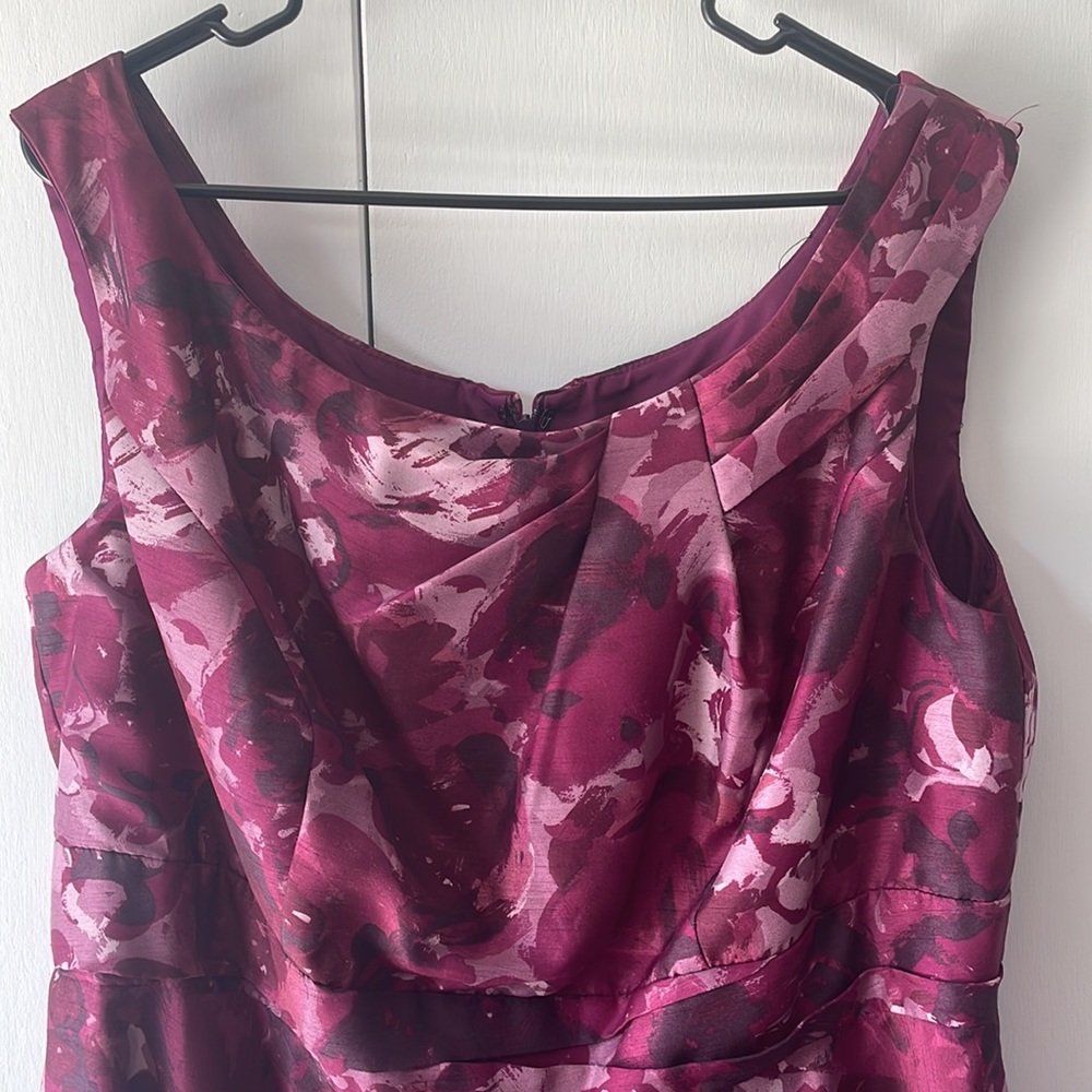 David’s Bridal Size 20 Beautiful Midi Length Dress - Picture 4 of 10